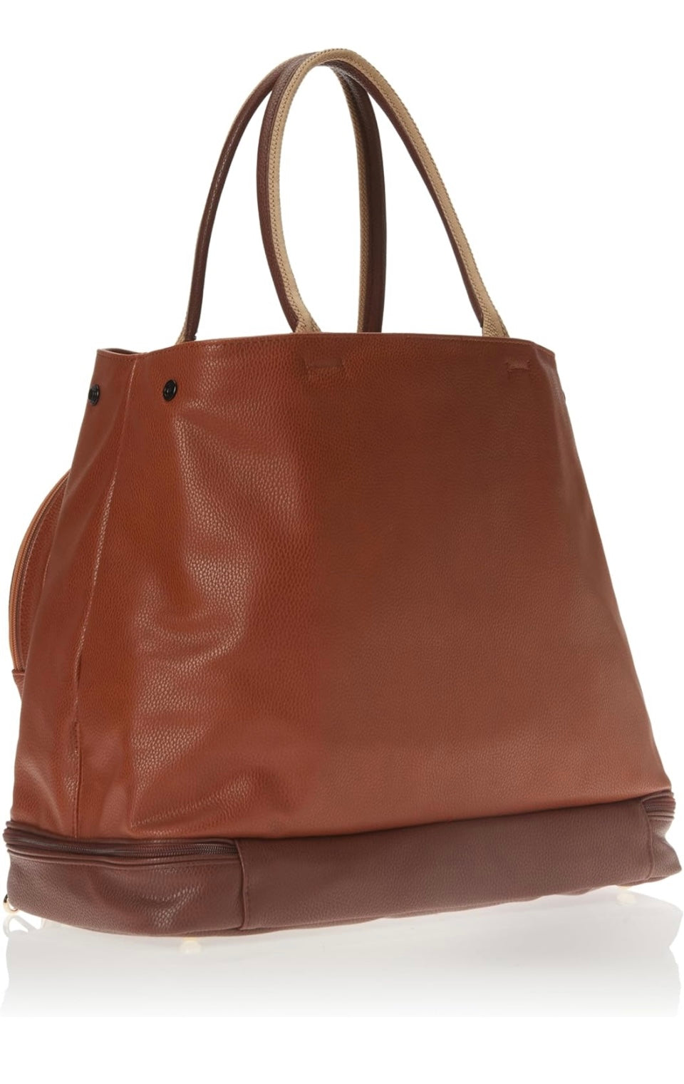 The SamLouise London 77 Tennis Tote from SamLouise is a chic sports tote bag in blue with white accents and a detachable strap. It includes a zippered bottom compartment, an insulated bottle holder, and a cylindrical pouch on the side.